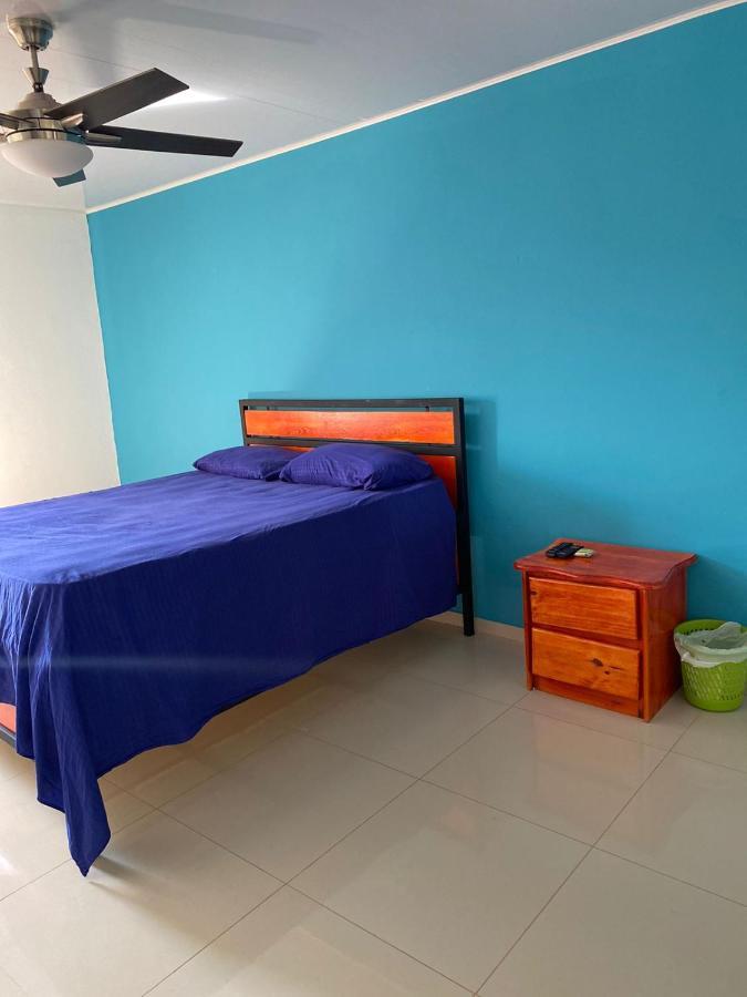Piscalonga Hotel San Lorenzo de Guayubin Екстериор снимка