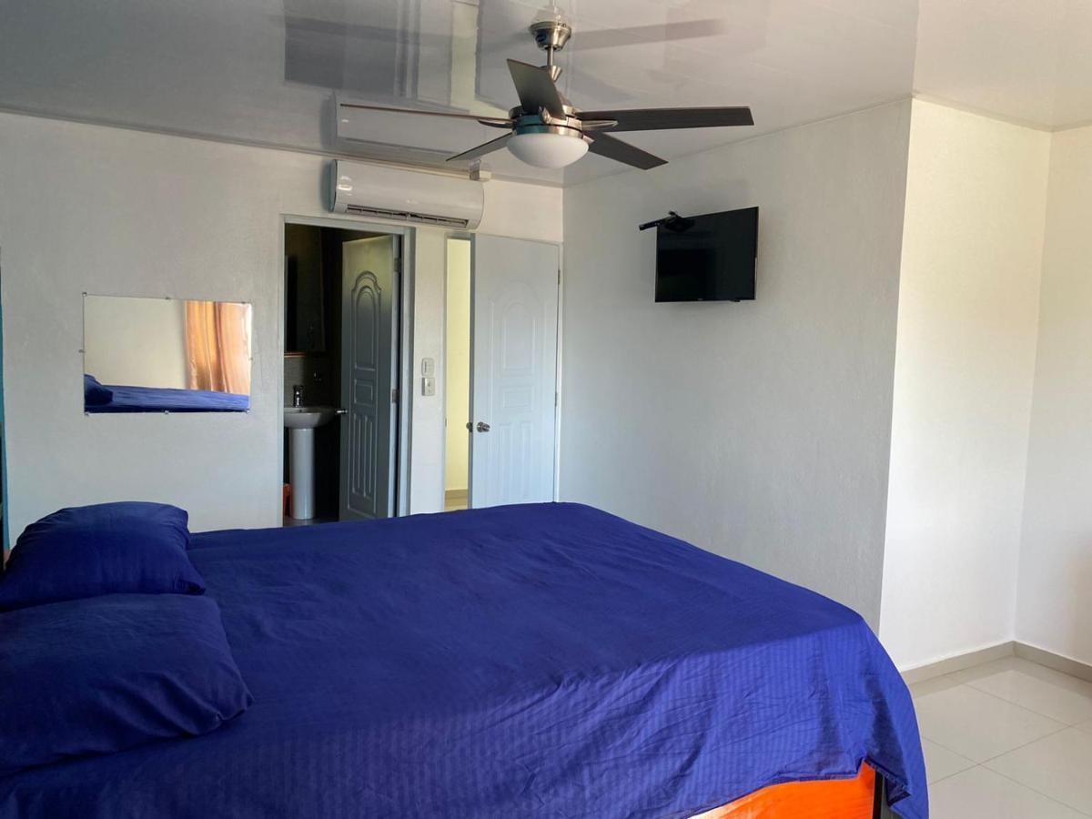 Piscalonga Hotel San Lorenzo de Guayubin Екстериор снимка