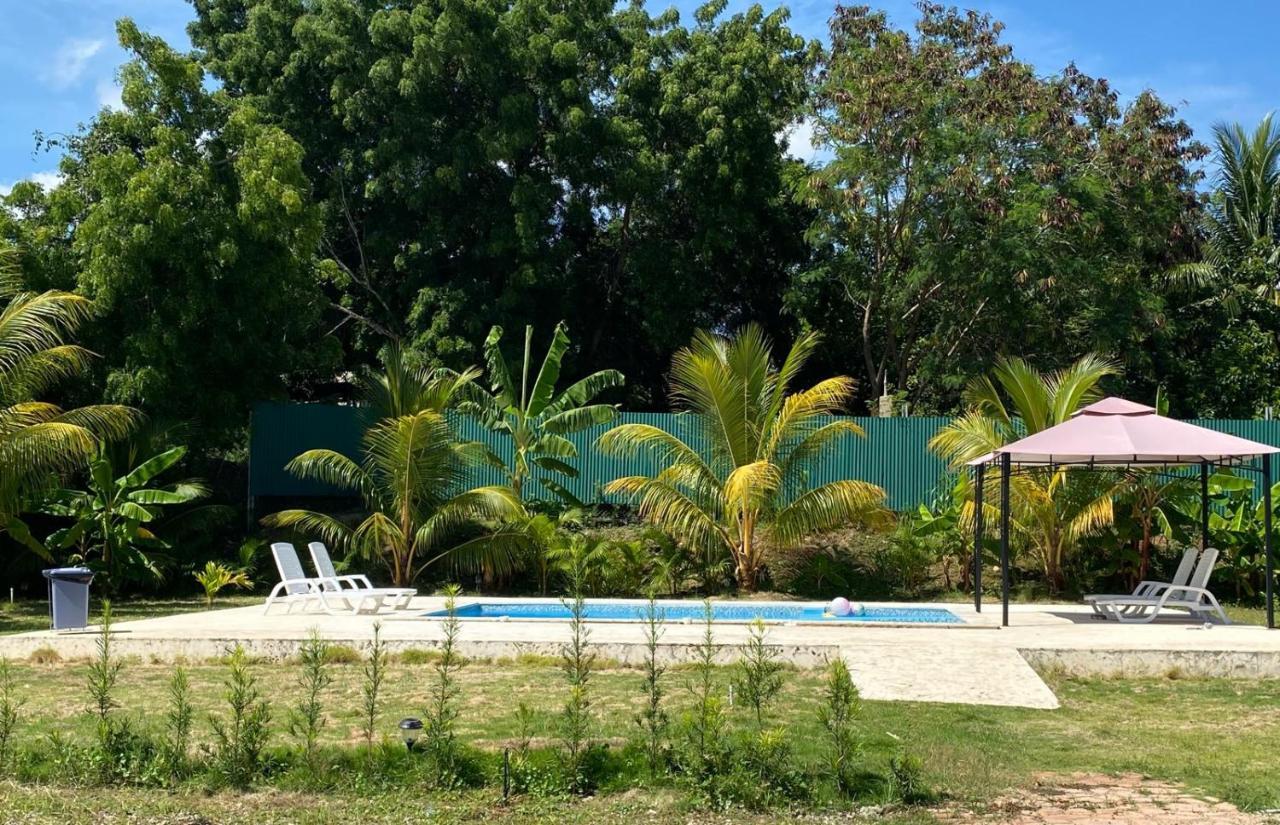 Piscalonga Hotel San Lorenzo de Guayubin Екстериор снимка